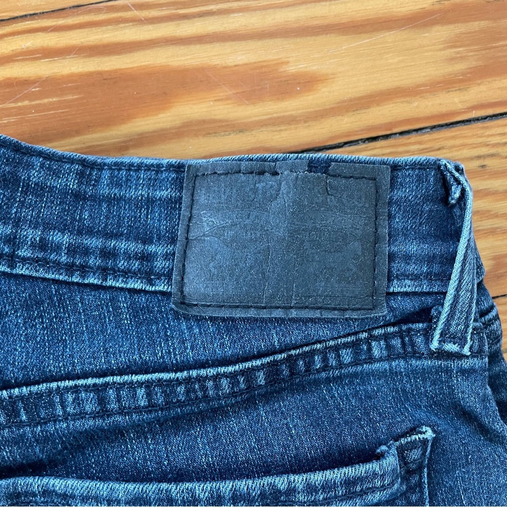711 Skinny Levi’s Blue Distressed Women's Jeans - Picture 7 of 8